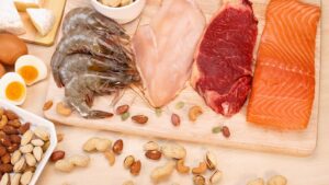 Aliments les plus protéinés : le classement par portion et par calorie