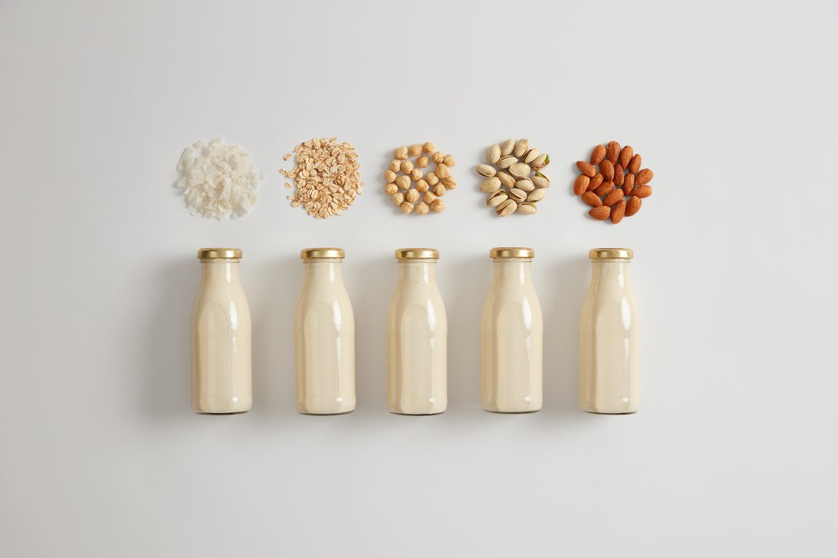 Boissons végétales à l'avoine, aux amandes et à la noix de coco