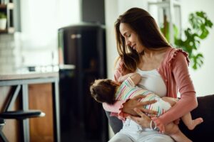 Alimentation pendant l&rsquo;allaitement : le guide