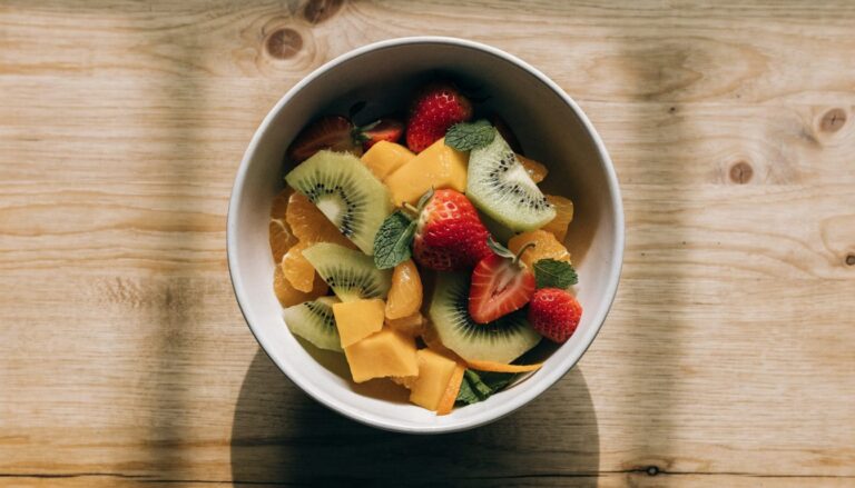 Salade de fruits frais à la menthe