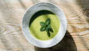 Cream of pea and mint soup