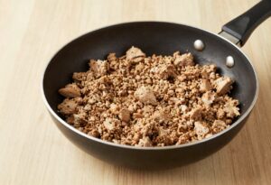Pan-cooked minced turkey