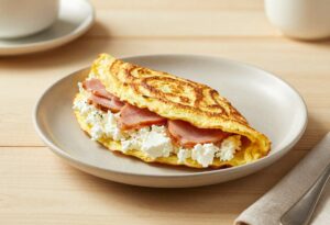 Protein omelette with ham and fromage blanc