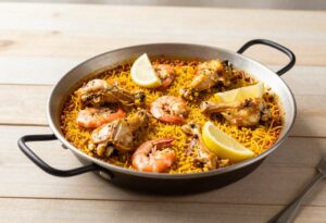 Paella poulet et crevettes