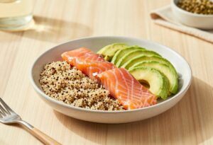 Quinoa, salmon and avocado salad