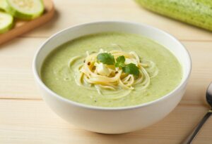 Soupe de courgette aux vermicelles